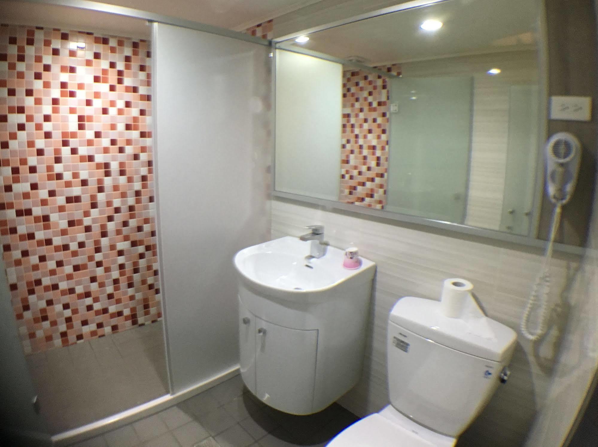 Central Hotel Taoyuan Zewnętrze zdjęcie